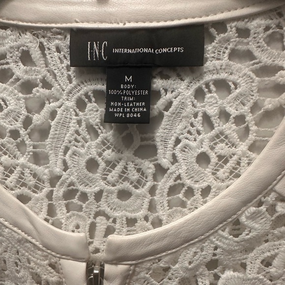 Beautiful Jacket! - Picture 3 of 4